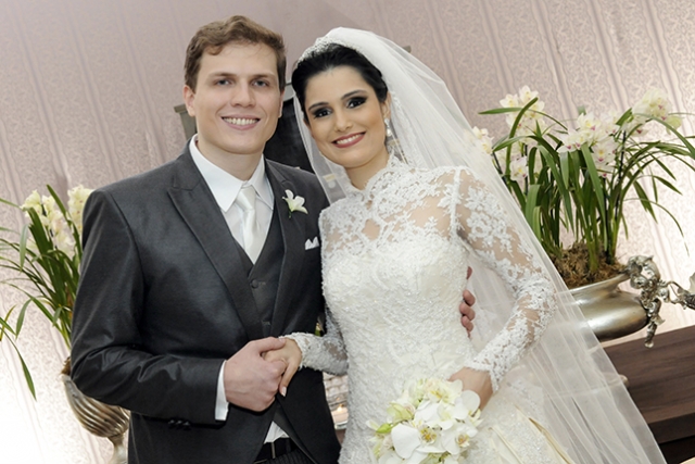 Mauro CÃ©sar Silveira Moreira e Mariana Soares Freire